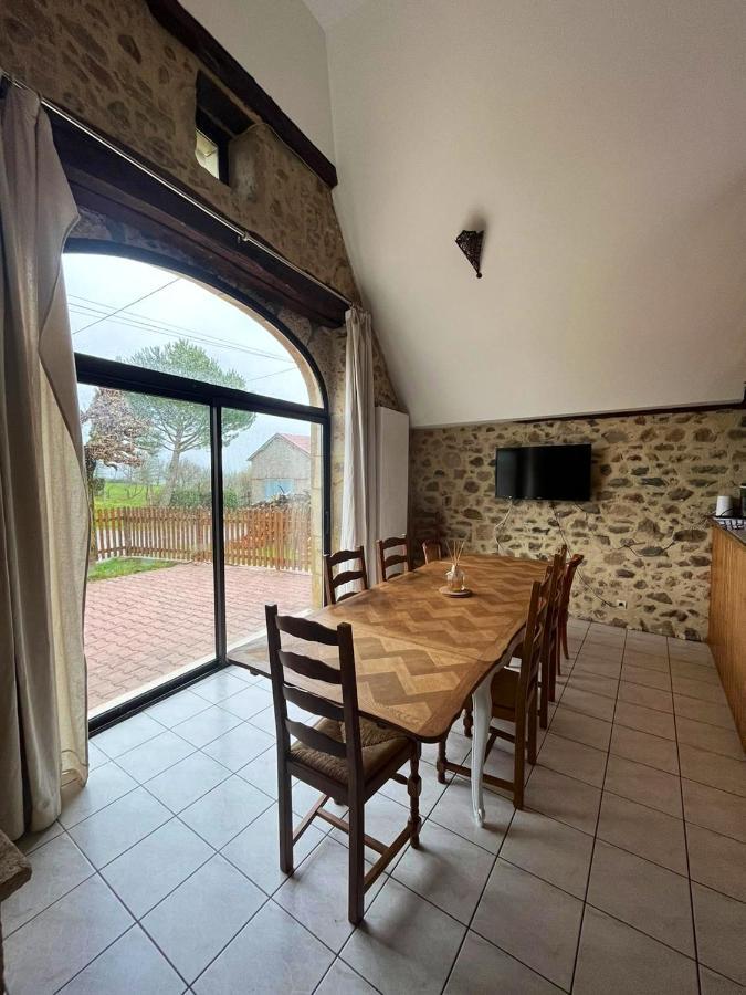 Maison Charmante A Maleville Avec Jardin Prive Et Parking.B Exterior photo